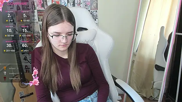 OliviaWilloww  online show from March 10, 9:25 am