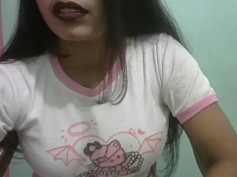 Lovely-Pandey online show from April 5, 9:45 pm