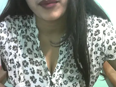 Lovely-Pandey online show from April 8, 8:09 pm