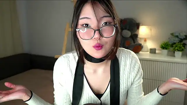 NelleMihalko online show from March 26, 11:05 am