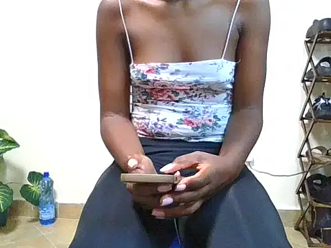 amandaammy150 online show from April 2, 12:03 pm