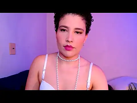 luasecret online show from March 5, 5:42 pm