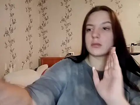 symmetryinvoid online show from March 31, 6:41 pm