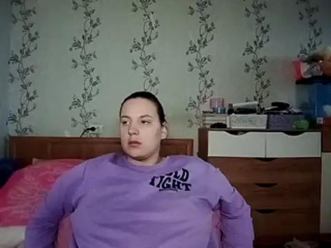 symmetryinvoid online show from April 12, 9:31 pm