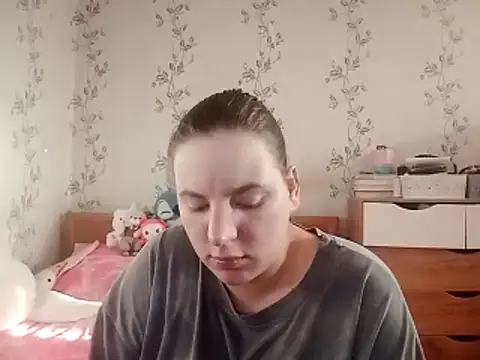 symmetryinvoid online show from April 14, 8:42 am