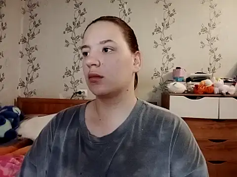 symmetryinvoid online show from April 14, 8:59 pm