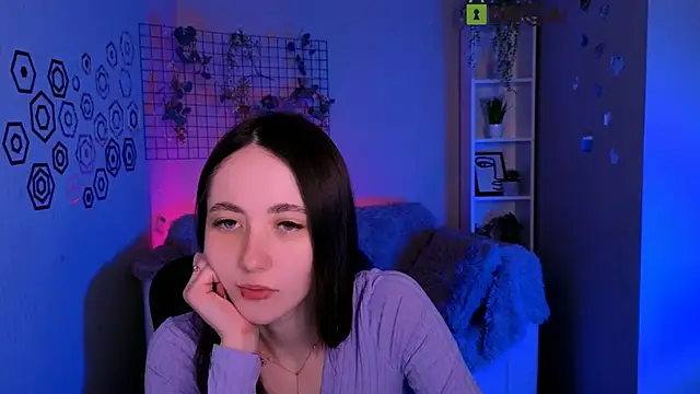 bella dorn online show from April 28, 12:21 pm