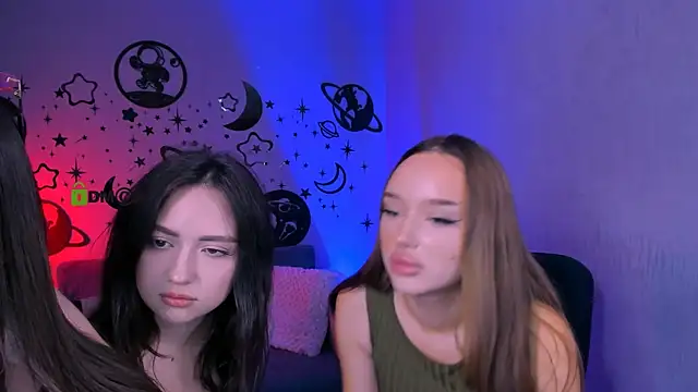 Snapshot of bella_dorn chatting on July 28, 9:26 am bella dorn online show from July 28, 9:26 am