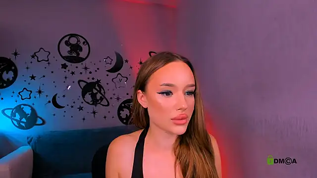 Snapshot of bella_dorn chatting on August 2, 9:30 am bella dorn online show from August 2, 9:30 am