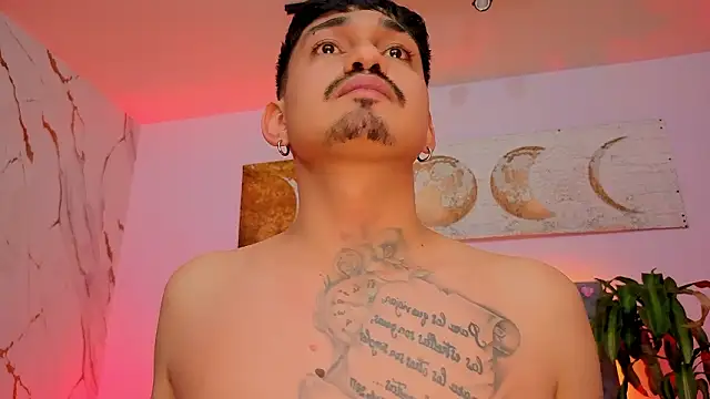 Mateo Valencia  online show from March 6, 1:51 pm