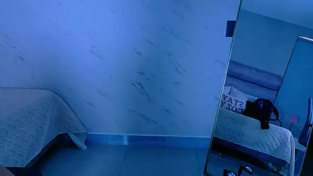 MiiaCullens online show from March 19, 12:31 pm