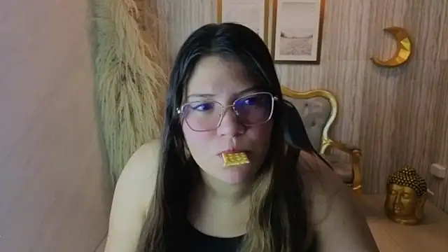 lucero s1 online show from April 5, 12:57 pm