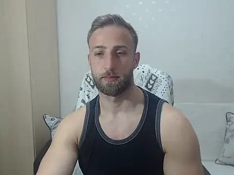 BlondEagleMuscle online show from April 21, 8:34 pm