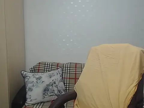 BlondEagleMuscle online show from May 28, 8:28 pm
