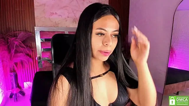 zara rossi online show from April 9, 10:15 pm