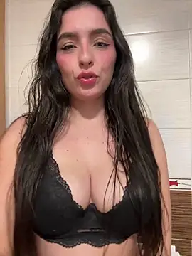 Isa bunny777 online show from April 12, 9:20 pm