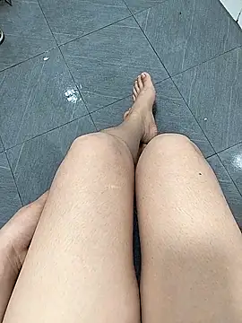 Ruby-xx online show from April 15, 1:51 pm