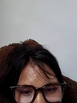 jyannie online show from May 25, 1:33 am