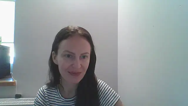 Snapshot of AnnaTight chatting on July 25, 8:45 am AnnaTight online show from July 25, 8:45 am