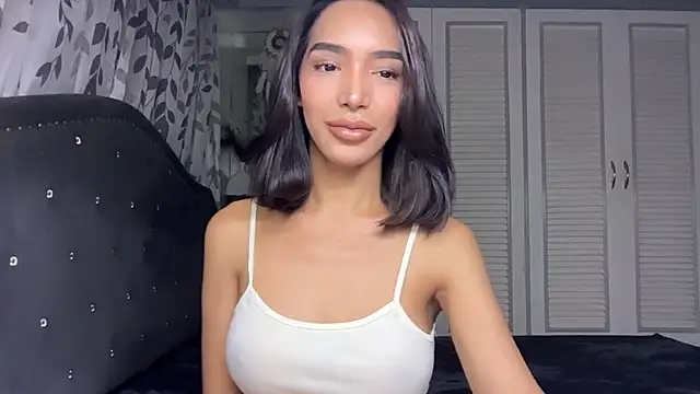 Snapshot of AnayaLauren_ chatting on July 8, 3:22 am AnayaLauren online show from July 8, 3:22 am