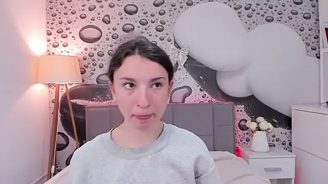 JosephineRows online show from April 17, 12:19 pm