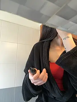 annelysses online show from March 10, 11:04 am