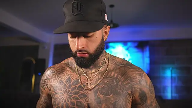 Eros Dark  online show from April 11, 7:45 am