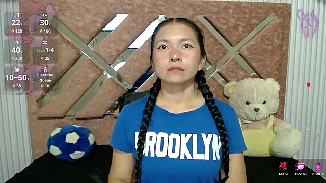 Chloe16  online show from March 25, 12:38 am