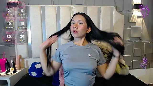 Chloe16  online show from April 4, 7:11 pm