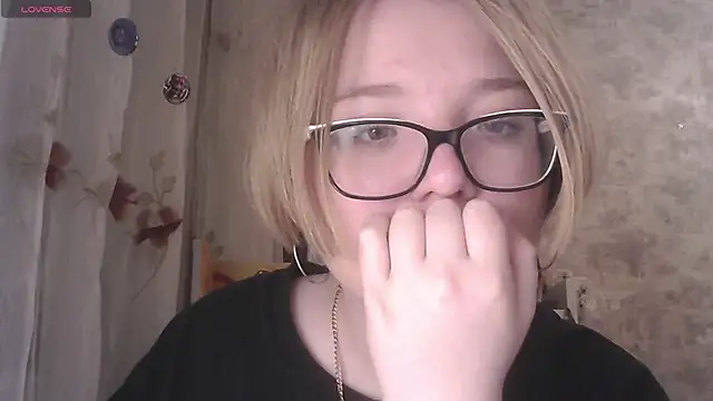 Snapshot of Stella_Vane chatting on May 19, 4:57 pm Stella Vane online show from May 19, 4:57 pm