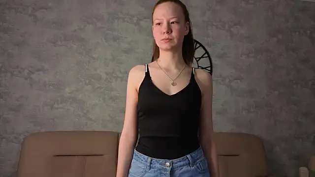 MissHiciano online show from April 2, 6:05 pm