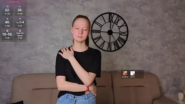 MissHiciano online show from April 3, 5:44 pm