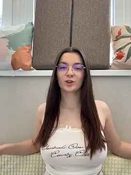 HotCherry18 online show from March 18, 9:12 am