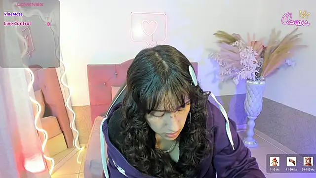 MILY TAY online show from April 15, 12:01 pm