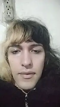 MakiMorningstar online show from March 18, 11:41 pm