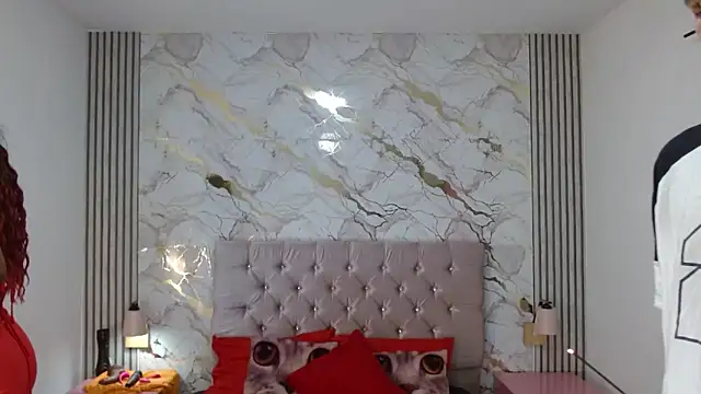 AshlieeGreenn online show from April 14, 7:31 pm