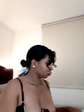nathyjonees online show from June 2, 10:17 am