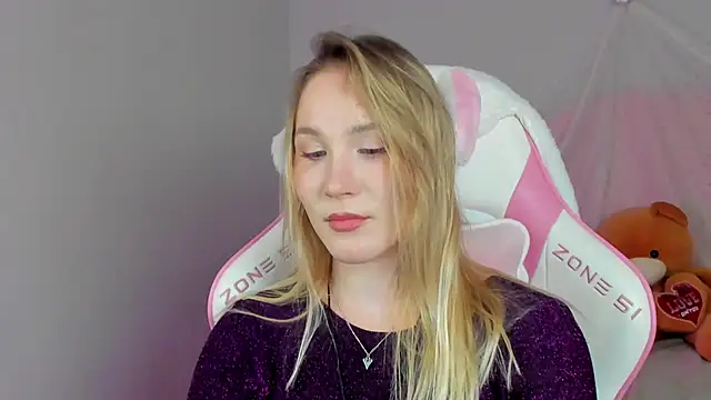 ElaraVoltage online show from April 16, 5:47 pm