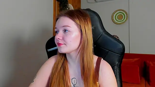 ElinaVale online show from March 22, 5:11 am