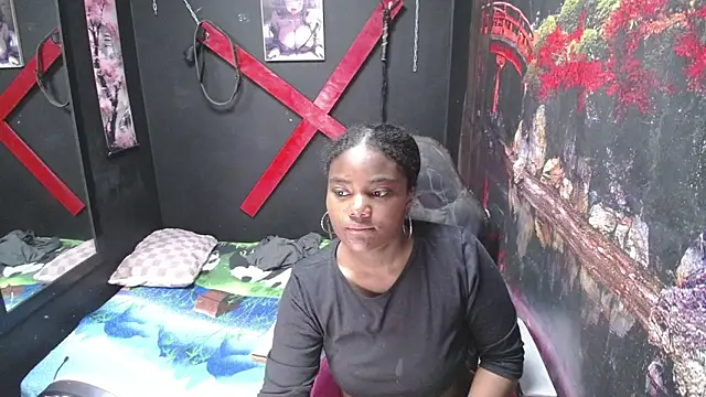 Candykss online show from April 11, 4:33 pm