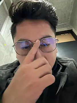 GoldenM95 online show from March 15, 9:15 am