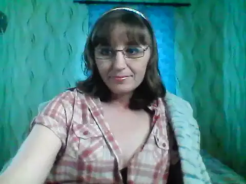 Alisaprice077 online show from April 10, 10:20 am