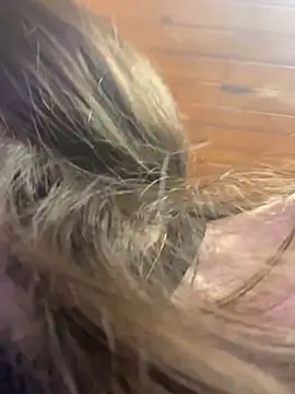 Cloe pink1 online show from April 27, 7:23 pm