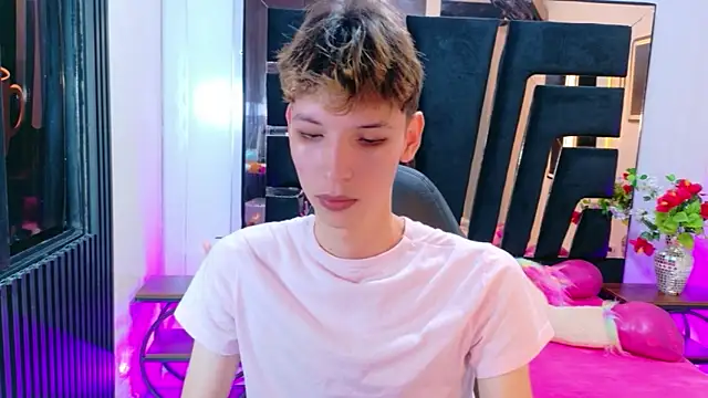 Stefany PiInk online show from March 21, 12:54 pm