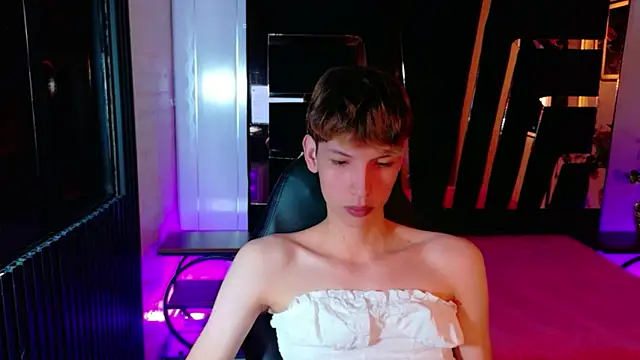 Stefany PiInk online show from April 5, 12:46 pm