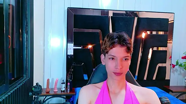 Stefany PiInk online show from April 9, 12:21 pm