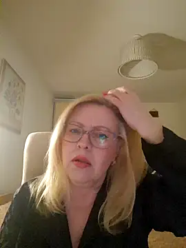 JanieLight53 online show from March 29, 6:19 pm