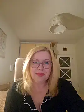 JanieLight53 online show from March 30, 5:36 pm