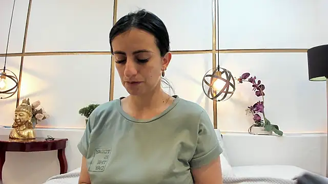 BrendaCantorel online show from April 17, 11:46 am