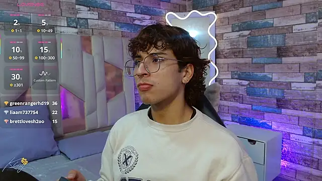 JUSTIN TAY1 online show from March 20, 11:48 am